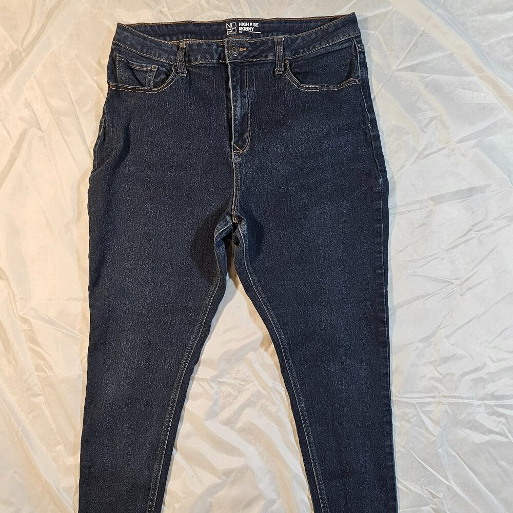 No Boundaries stretch jeans. Size 19